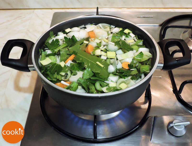 Vegetable broth recipe step 2
